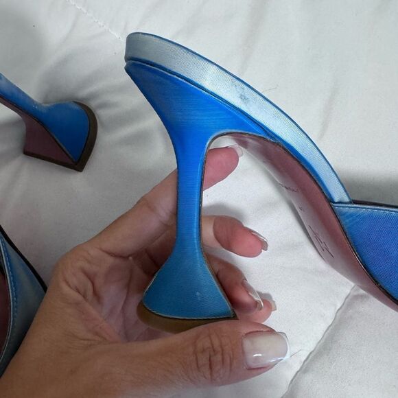 AMINA MUADDI
Begum Leather Mule Pumps Blue Like New worn once in a carpet. - Picture 9 of 12